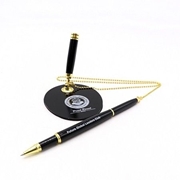 executive-black-pen-with-stand